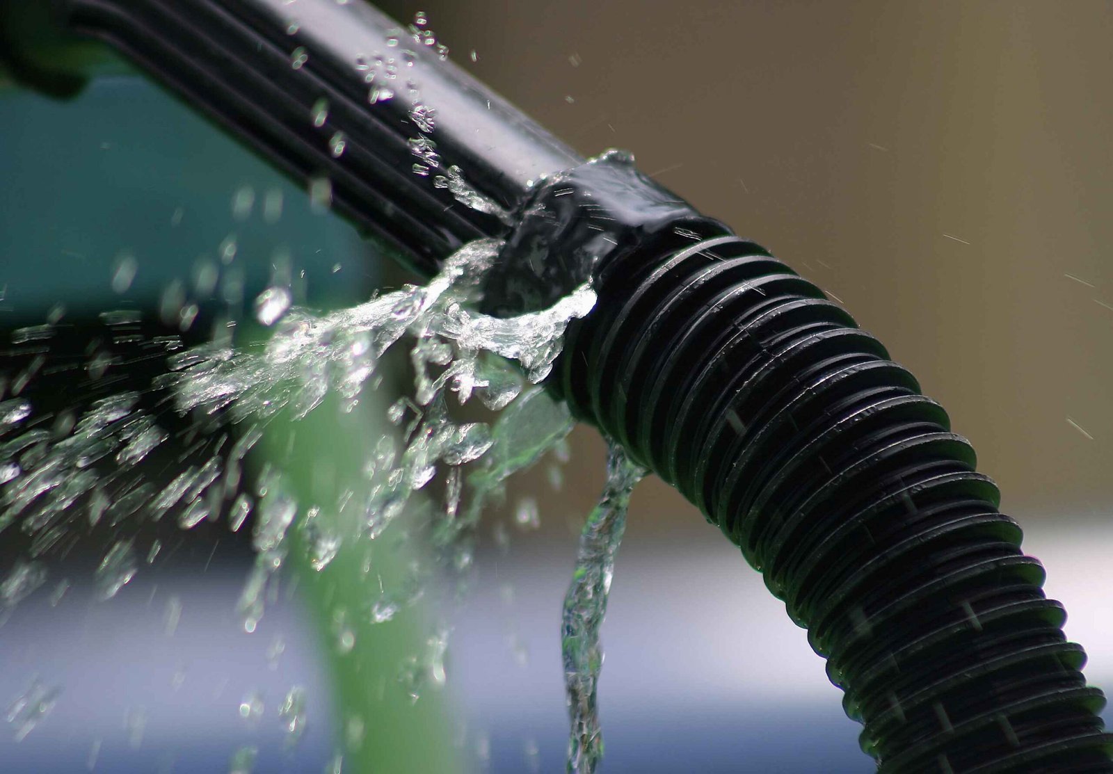 Burst Pipe Repairs: Do You Need A Plumber?