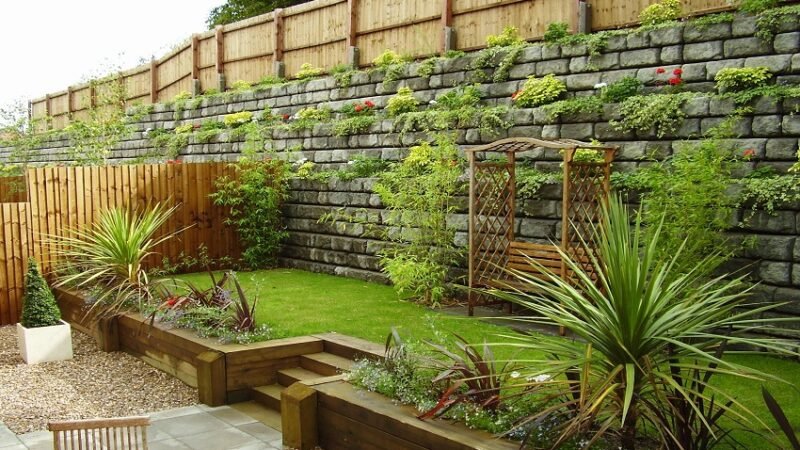 Safety Tips To Follow While Building Retaining Walls On A Curve