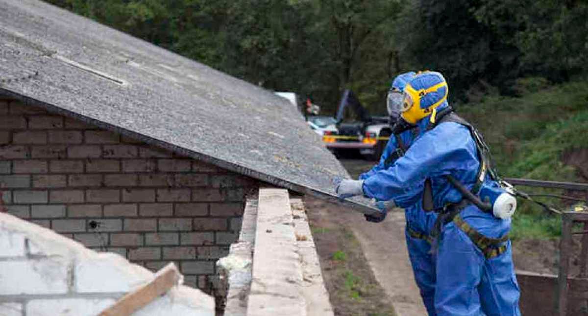 5 Benefits of Hiring A Professional Asbestos Disposal Company