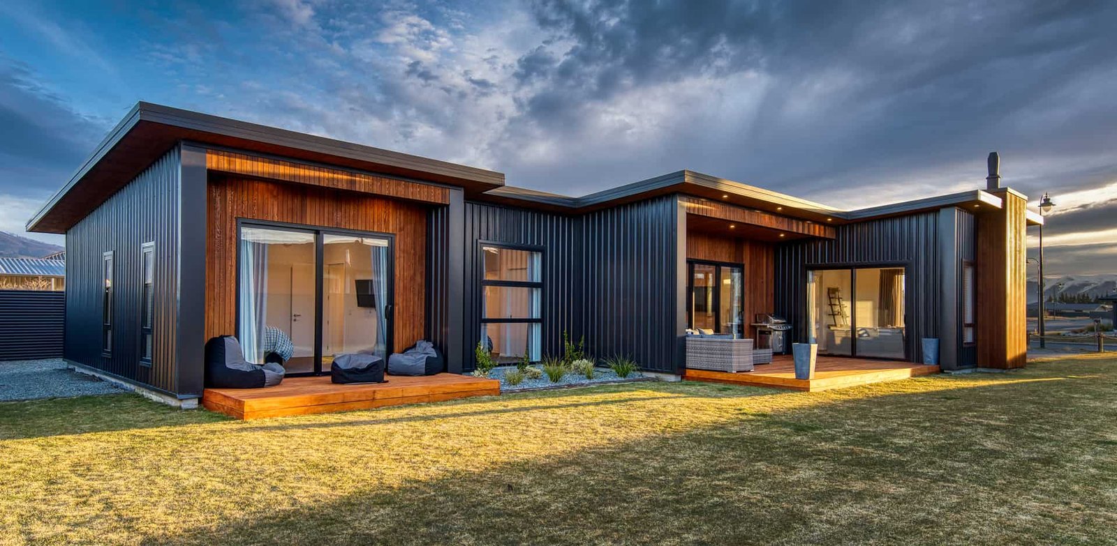 Unveiling the Top Design Trends in Transportable Homes: Creativity on Wheels